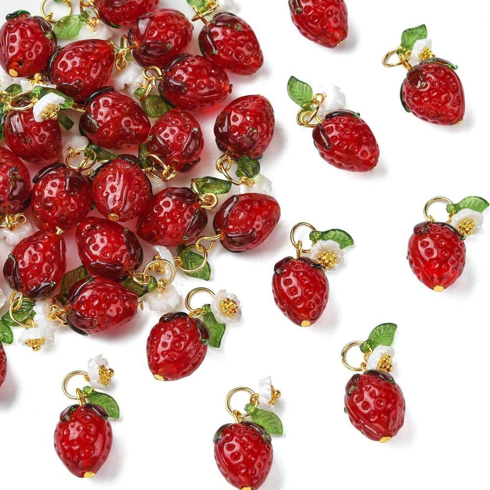 2847 30 pcs Red Strawberry Theme Acrylic Lampwork Charms White Flower